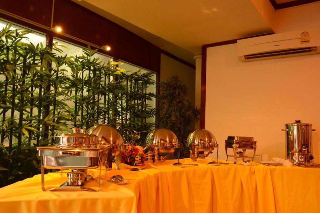 Pohseen Grand Palace Hotel Bangkok Extérieur photo